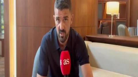 莎莎独领风骚，孙颖莎一技独步，令人陶醉心神。